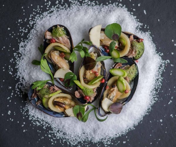 Huitre fraiche salade ou restaurant "La Table de Trois" à Bordeaux